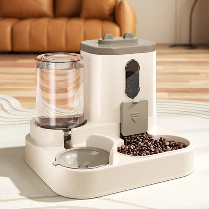 Automatischer Katzenfutternapf mit auslaufsicherem Design