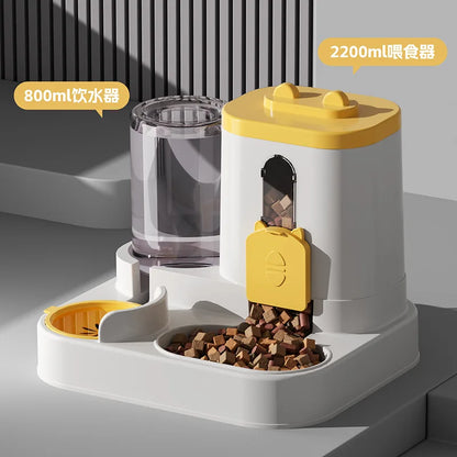Automatischer Katzenfutternapf mit auslaufsicherem Design